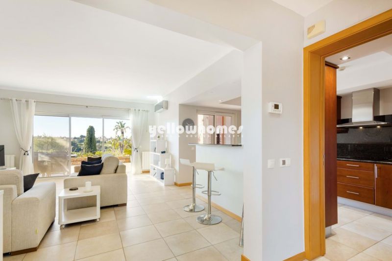 2-bedroom ground floor apartment overlooking the Golf Course, Carvoeiro